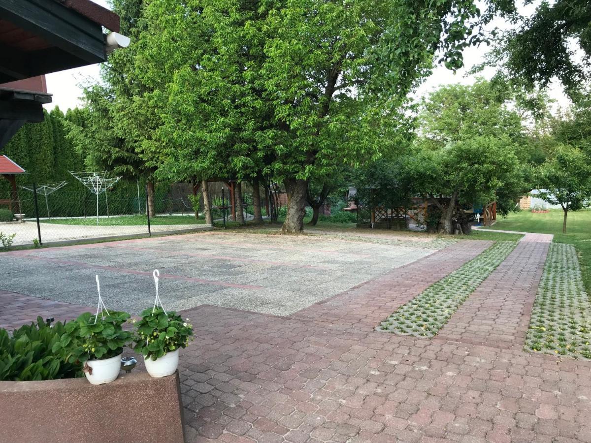 Apartman Nemeth ヘーヴィーズ エクステリア 写真
