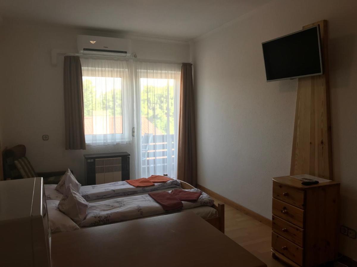 Apartman Nemeth ヘーヴィーズ エクステリア 写真