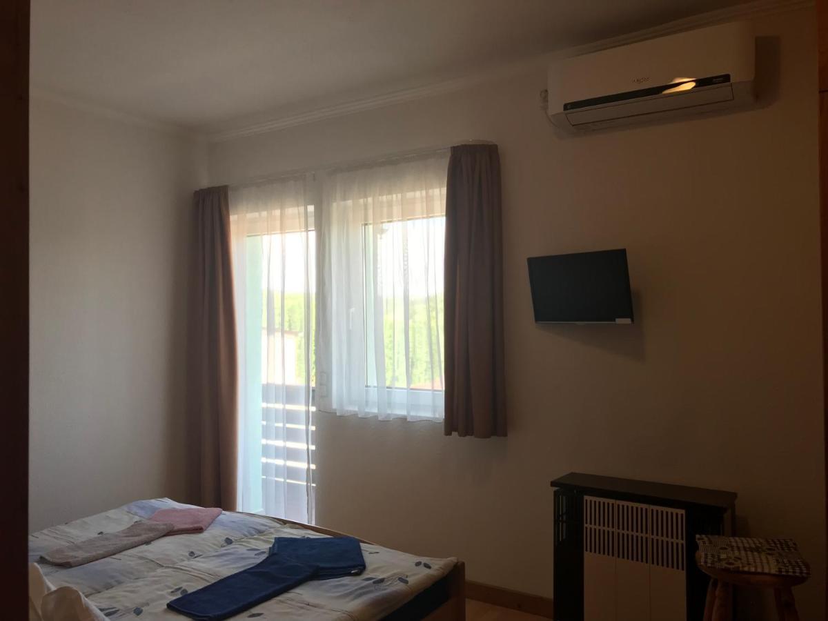 Apartman Nemeth ヘーヴィーズ エクステリア 写真