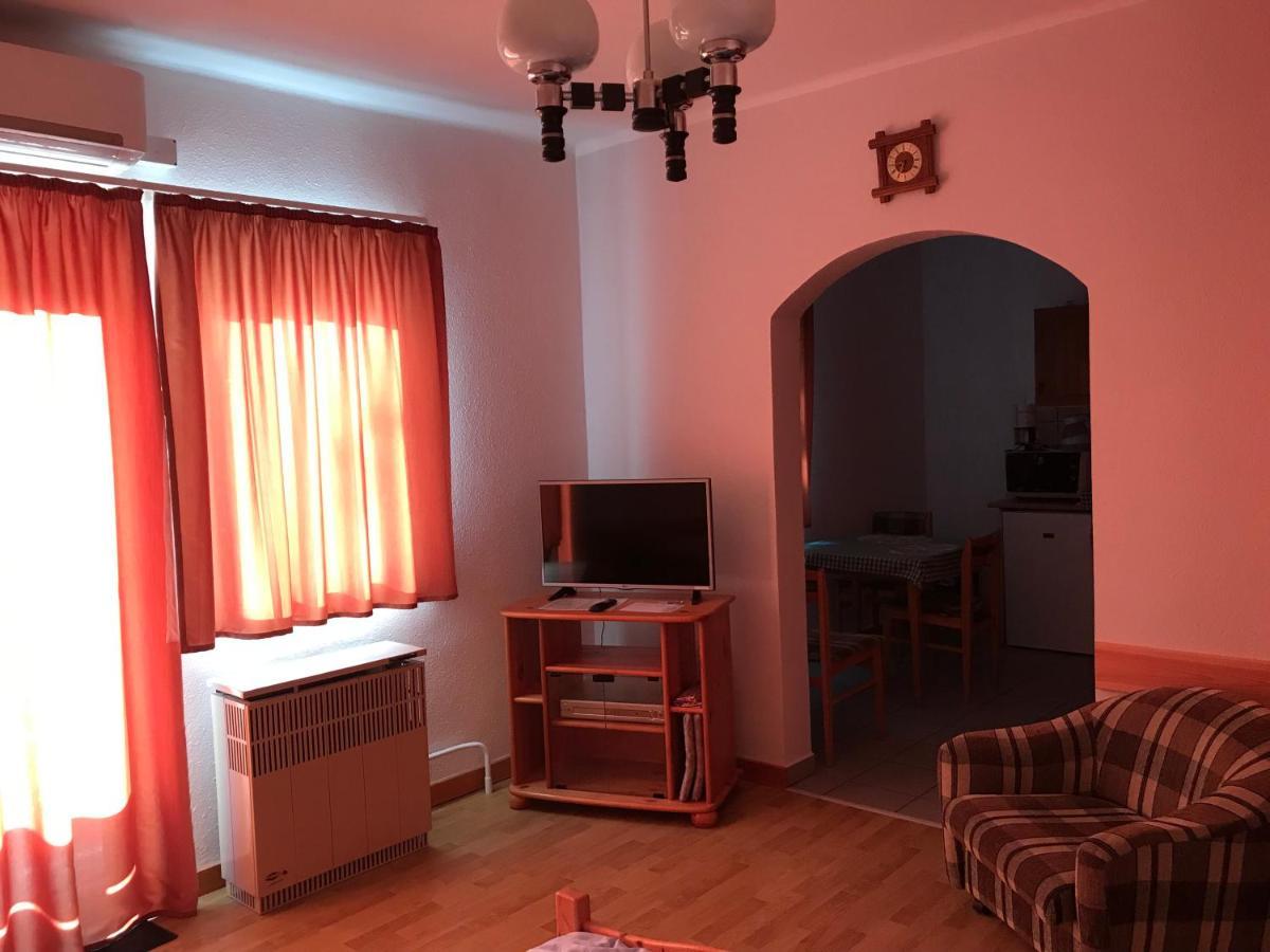 Apartman Nemeth ヘーヴィーズ エクステリア 写真