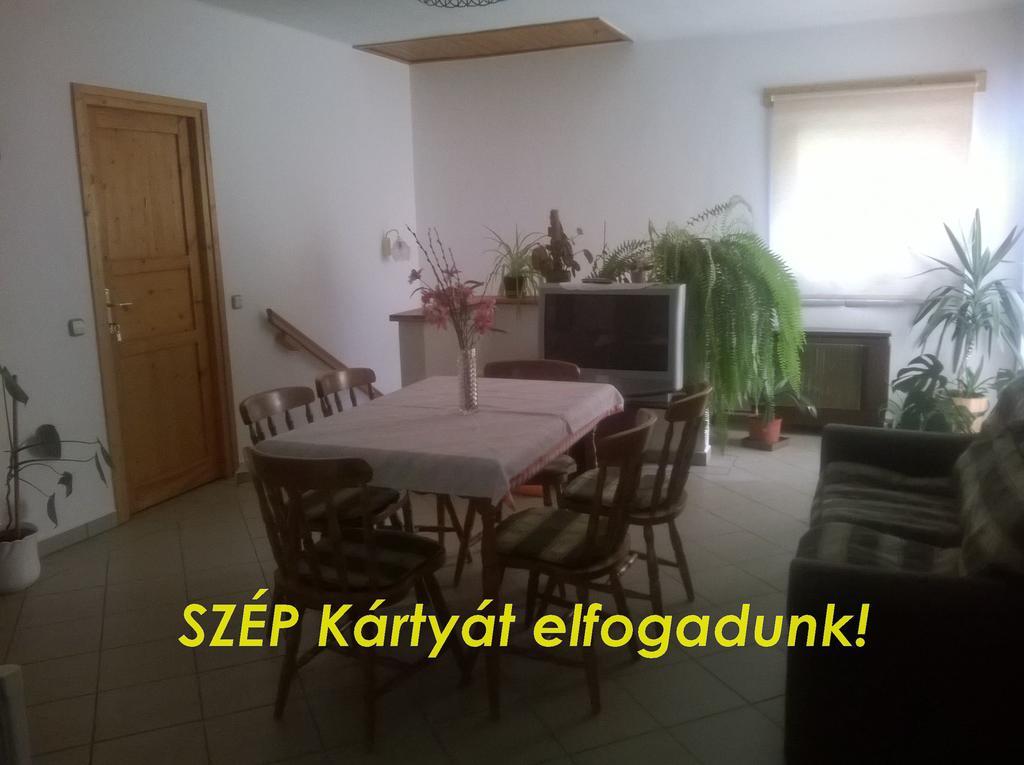 Apartman Nemeth ヘーヴィーズ エクステリア 写真